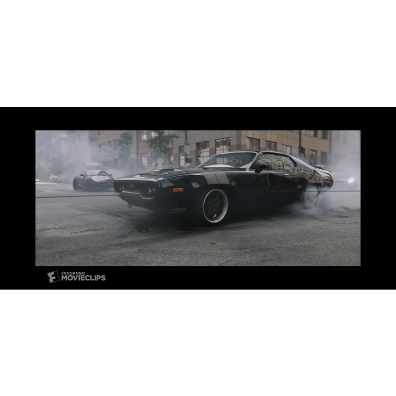 Xe Hot Wheels Premium ‘71 Plymouth GTX Fast And Furious 8