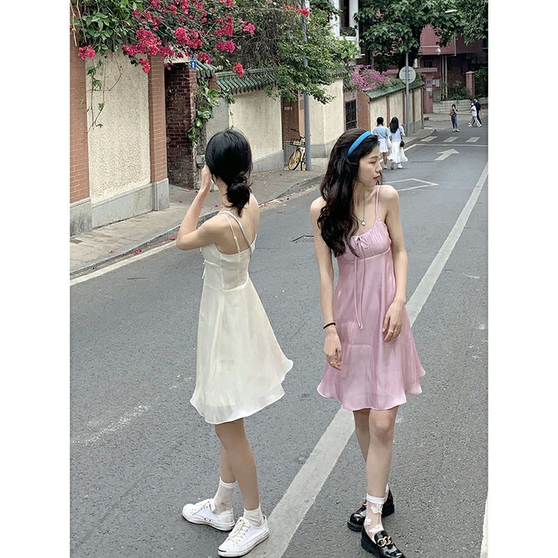 Váy hai dây hồng bánh bèo siêu nữ tính lấp lánh