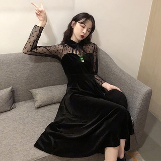 Đầm nhung cổ Đức phối ren