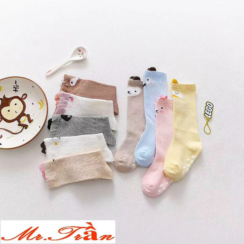 Tất công chúa cao cổ cho bé gái