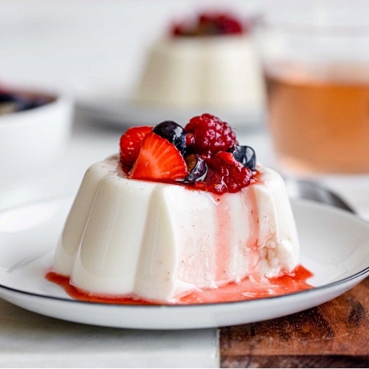 Bánh Panna Cotta vị dâu, đào, socola Bếp Của Mẹ ONICI set nguyên liệu 500g