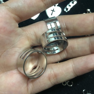 Nhẫn tách khuyên chốt