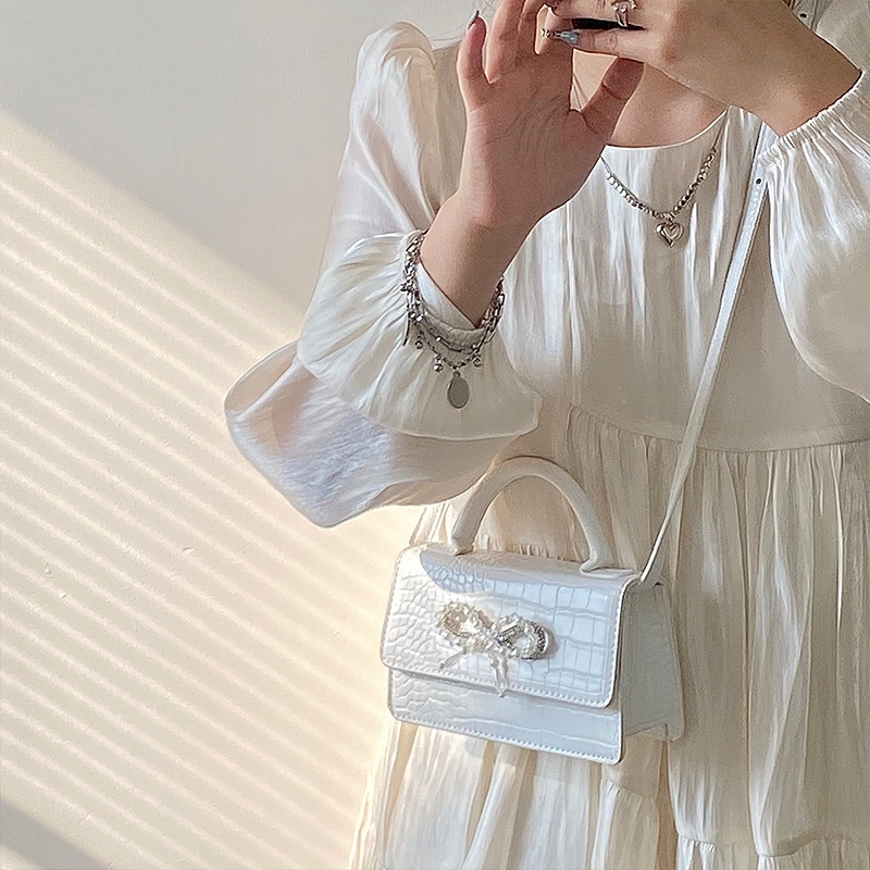 Túi Đeo Chéo Họa Tiết Da Cá Sấu Đính Nơ Và Ngọc Trai Phong Cách Cổ Điển Dành Cho Nữ 2022