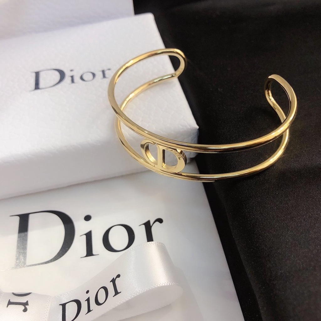 Vòng Tay Dior Chất Liệu Thép Titan Cho Nữ