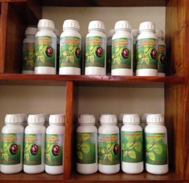 Lá tắm dân tộc Dao đỏ cho phụ nữ sau sinh gói 1 kg | BigBuy360 - bigbuy360.vn