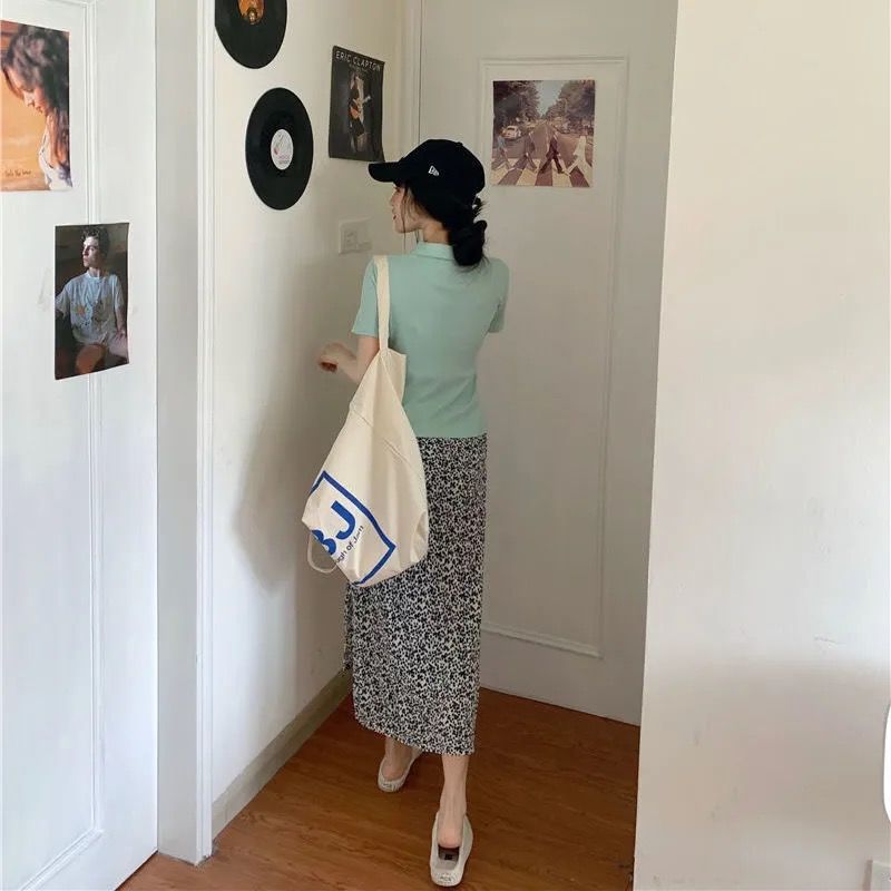 BH Set 2 mảnh gồm chân váy và áo tay ngắn họa tiết hoa thời trang cho nữ (bán lẻ)