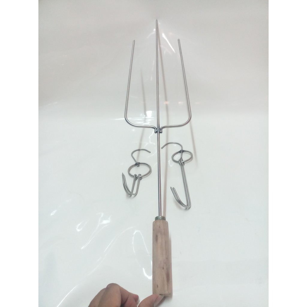 CHỈA QUAY GÀ,VỊT INOX 3 CHIA+TẶNG KÈM HAI MÓC THỊT INOX.