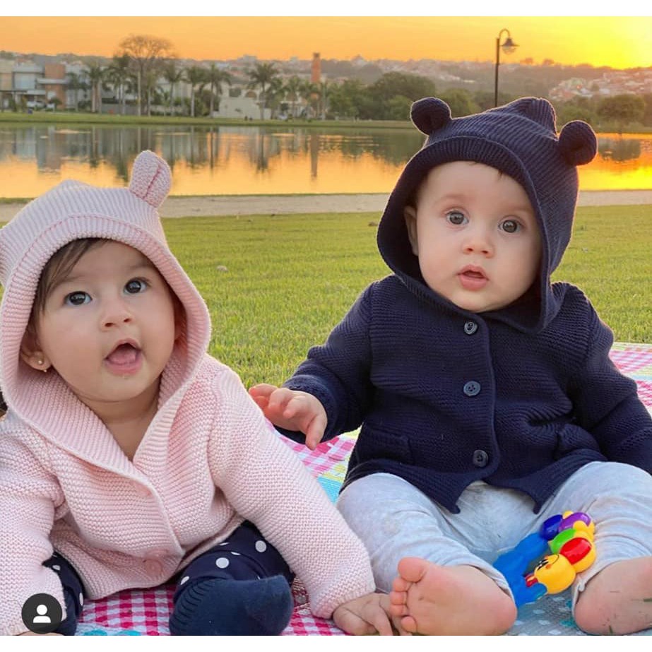 Áo len GAP tai gấu dư xịn đét có mũ cho bé