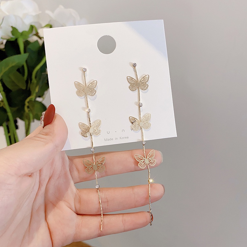 Bông Tai Thời Trang Hình Bướm Mạ Vàng Có Tua Rua