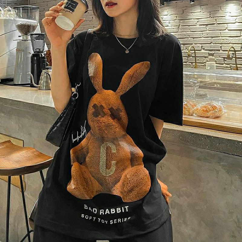 áo thun nữ form rộng unisex in hình họa tiết