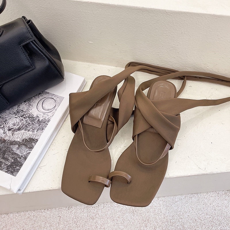 🆘 sandal sỏ ngón buộc kiểu dây chéo