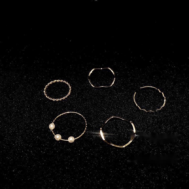 Bộ Nhẫn Đính Ngọc Trai Sang Trọng Cá Tính Hợp Thời Trang