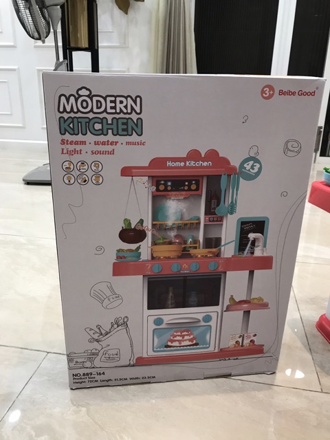 MODERN KITCHEN, CÓ VÒI XỊT NƯỚC, KHÓI, ĐÈN NHẠC