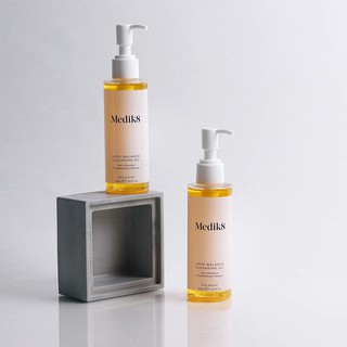 Dầu tẩy trang Medik8 LIPID-BALANCE CLEANSING OILTM Anti-Pollution Transforming Cleanser 140ml