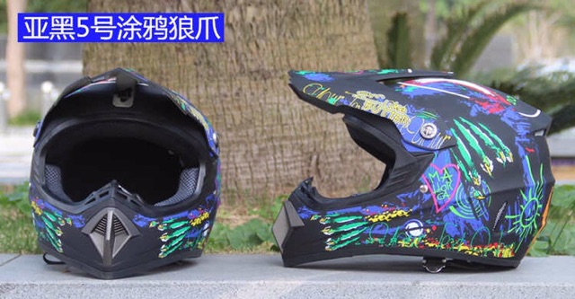 MŨ BẢO HIỂM ĐI XE CÀO CÀO XE MOTO TẠI HÀ NỘI