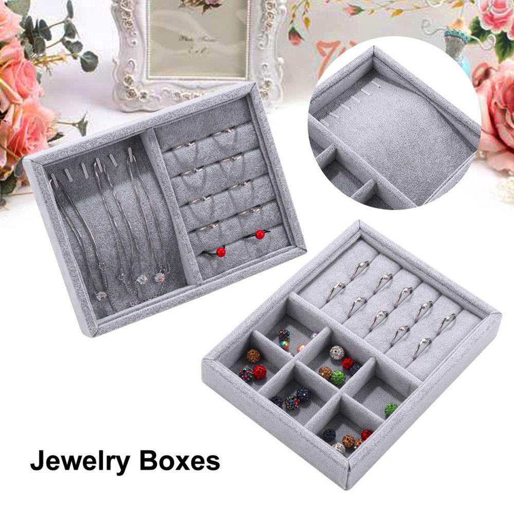 Khay Trưng Bày Nhẫn Thiết Kế Sang Trọng Cho Nữ