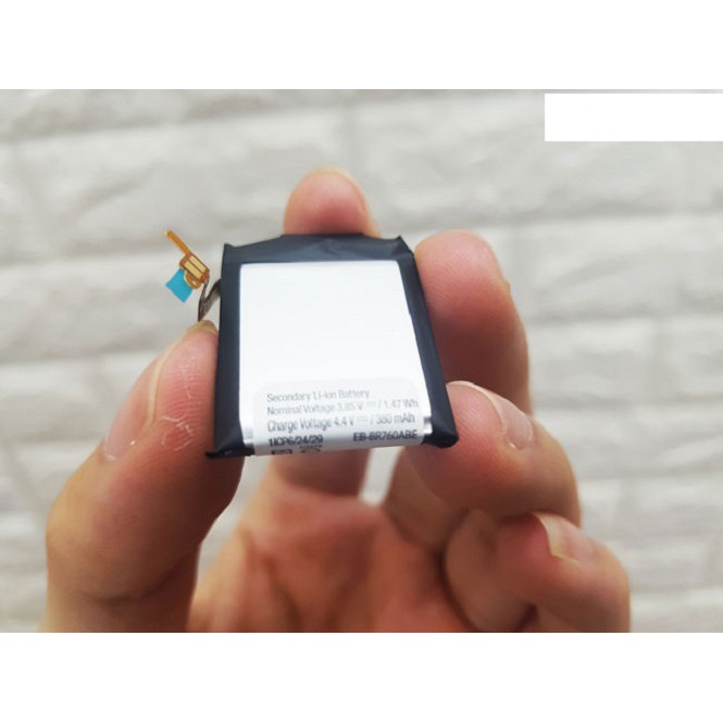 Thay pin đồng hồ Samsung Gear S3 Classic - Huco Việt Nam