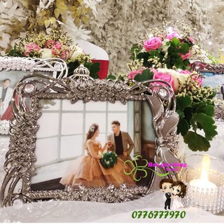 Khung ảnh cưới sang trọng 13cm x 18 inch (mẫu ngẫu nhiên)