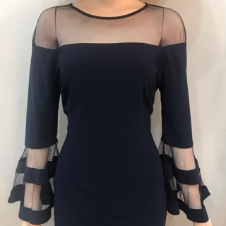 Đầm body tay loe phối lưới