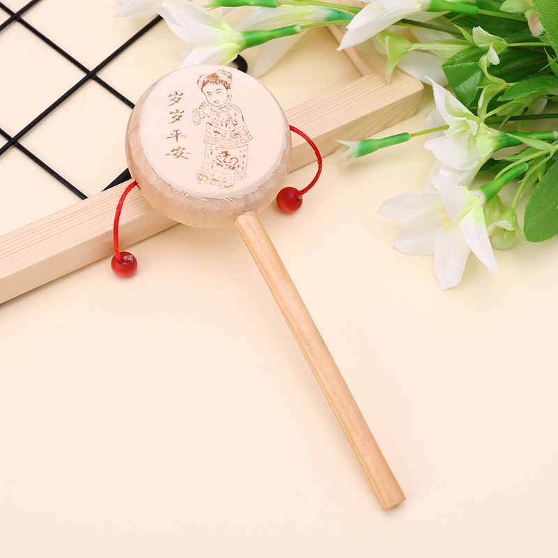 Trống gỗ lắc tay họa tiết hoạt hình phong cách Trung Hoa cho bé