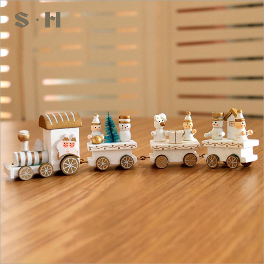 Mô hình xe lửa bằng gỗ dùng để trang trí tiện lợi