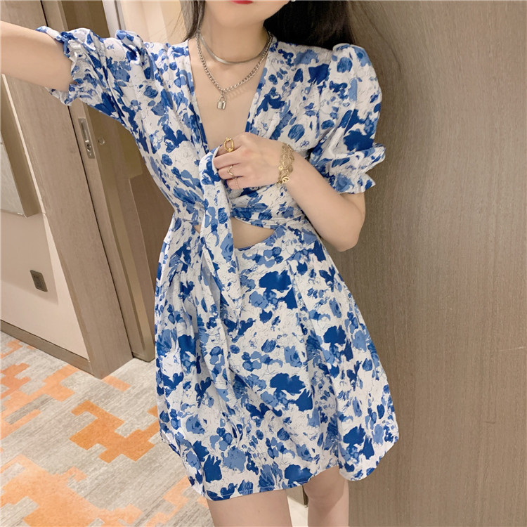 Đầm Hoa Cổ V Ngắn Tay Quyến Rũ Cho Nữ 2021 | BigBuy360 - bigbuy360.vn