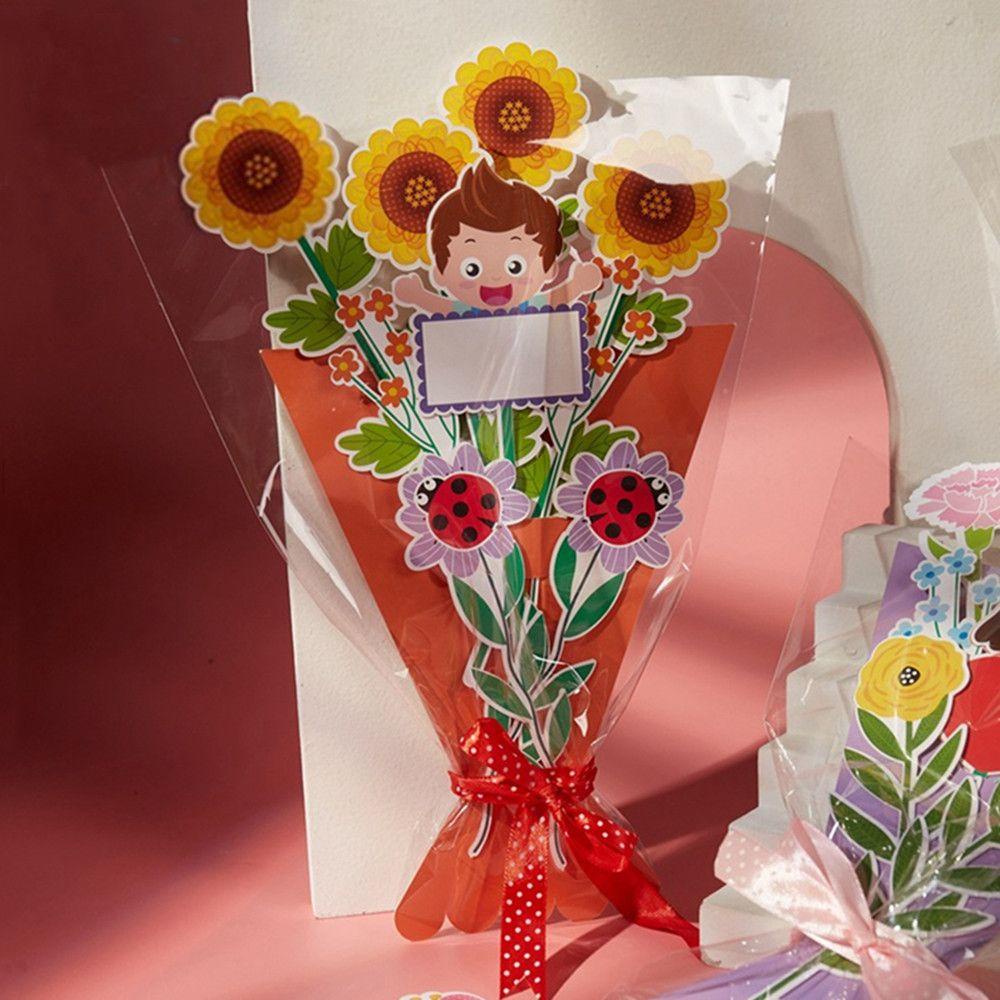 Thiệp Chúc Mừng Ngày Của Mẹ Bằng Giấy Hoa Cẩm Chướng Sáng Tạo