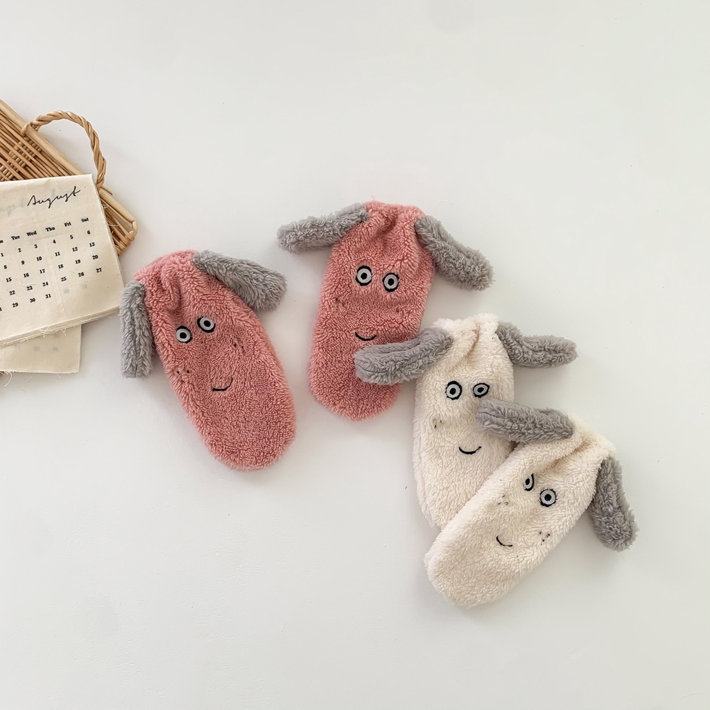 Bộ Áo Liền Quần Không Tay + Vớ Bông Cho Bé