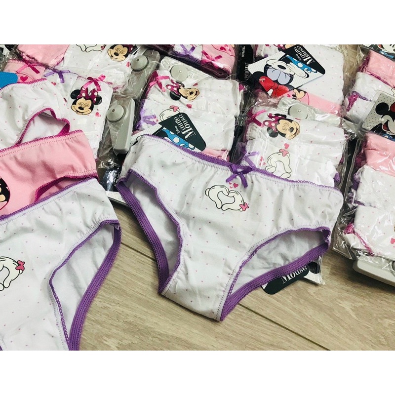 Quần chip bé gái