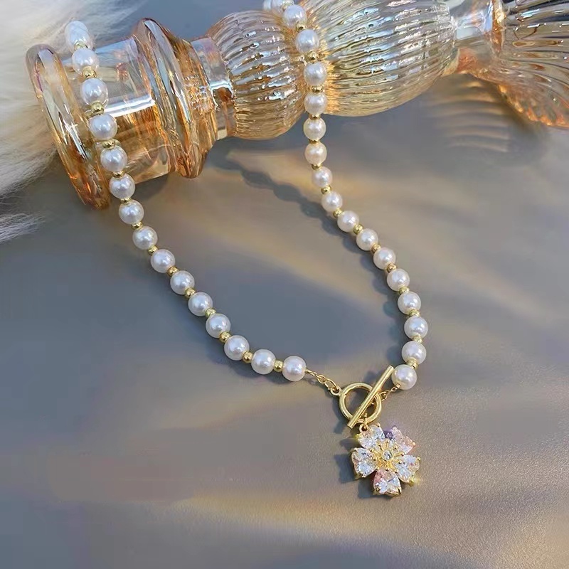 Vòng cổ Hình Hoa Đính Pha Lê Và Ngọc Trai Phong Cách Sang Trọng Thời Trang Mùa Thu 2022 Dành Cho Nữ