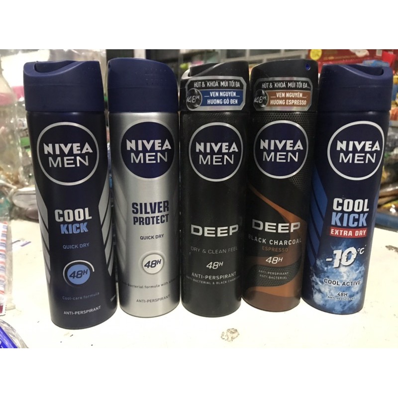 Xịt ngăn mùi NIVEA MEN Deep than đen hoạt tính 150ml