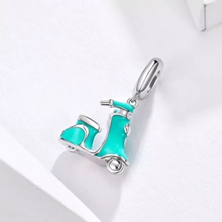 Charm xe máy vespa