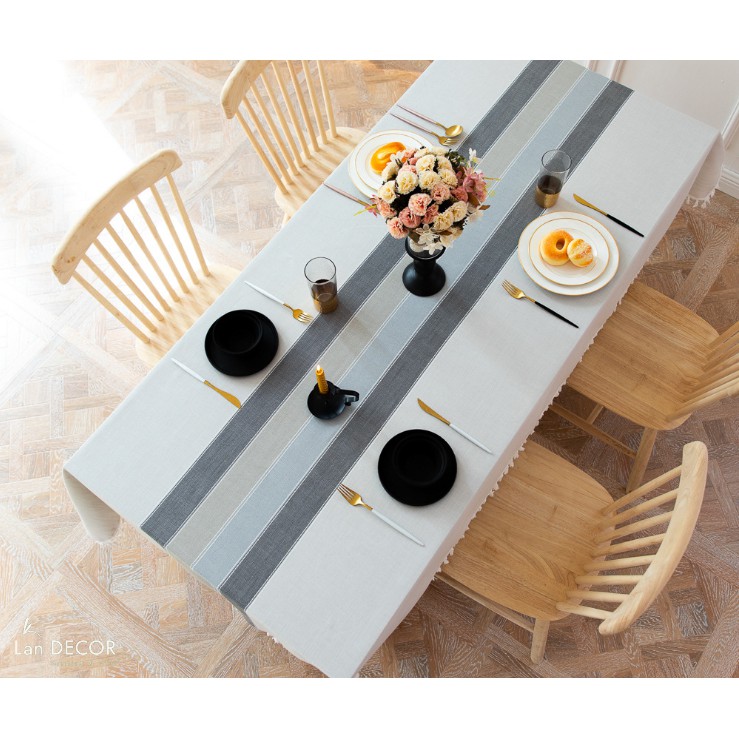 Khăn trải bàn Landecor nền trắng sọc kem xám sang trọng - TB453