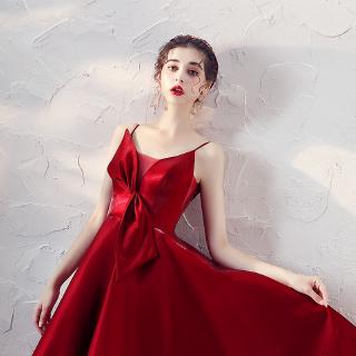 Váy cưới cô dâu 2 dây màu đỏ sang trọng