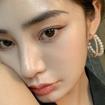 Bông Tai Mạ Bạc 925 Hình Chữ C Đính Ngọc Trai Lấp Lánh Phong Cách Hàn Quốc