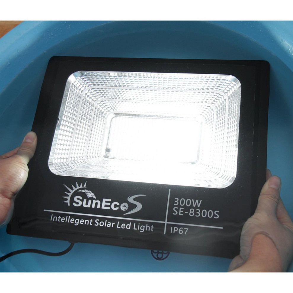 Đèn năng lượng mặt trời Suneco, đèn led năng lượng mặt trời IP67, cảm biến ánh sáng tự động, bảo hành 24 tháng