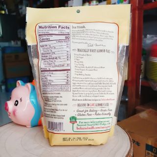 Bột hạnh nhân Bob's Red Mill 453g