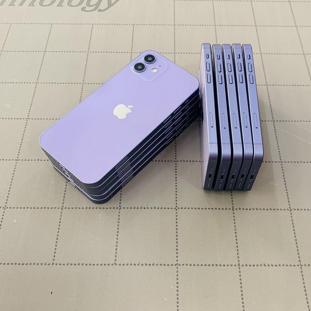 Mô hình iphone 12 và 12 mini tông màu tím cực mới dùng để trưng bày