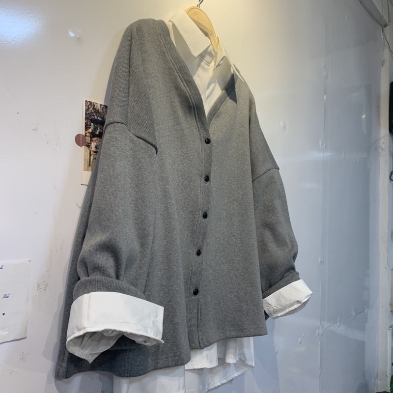 Áo khoác cardigan xám phong cách Hàn Quốc