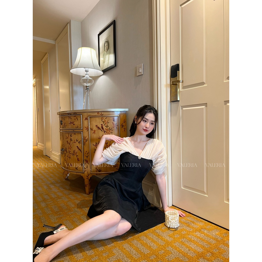 Váy xoè bồng nhún vai ánh nhũ Stella Dress