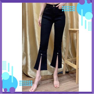 Quần jean nữ lưng cao 1179+3/4 ống loe đính hạt ngọc màu đen.