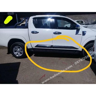 Nẹp ốp sườn xe Toyota Hilux 2019 2020 2021 2022 2023 2024 - Ốp bảo Vệ Hông Xe Hilux 2019/2024