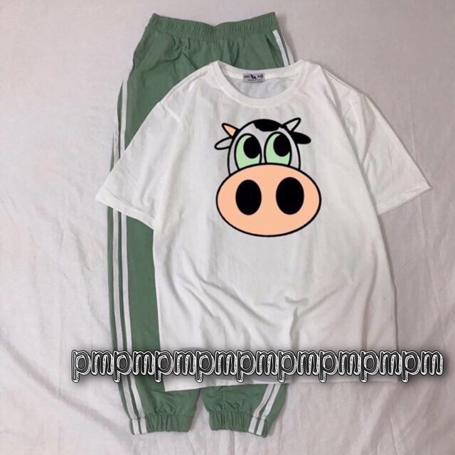 Sét áo hình và quần sọc xanh