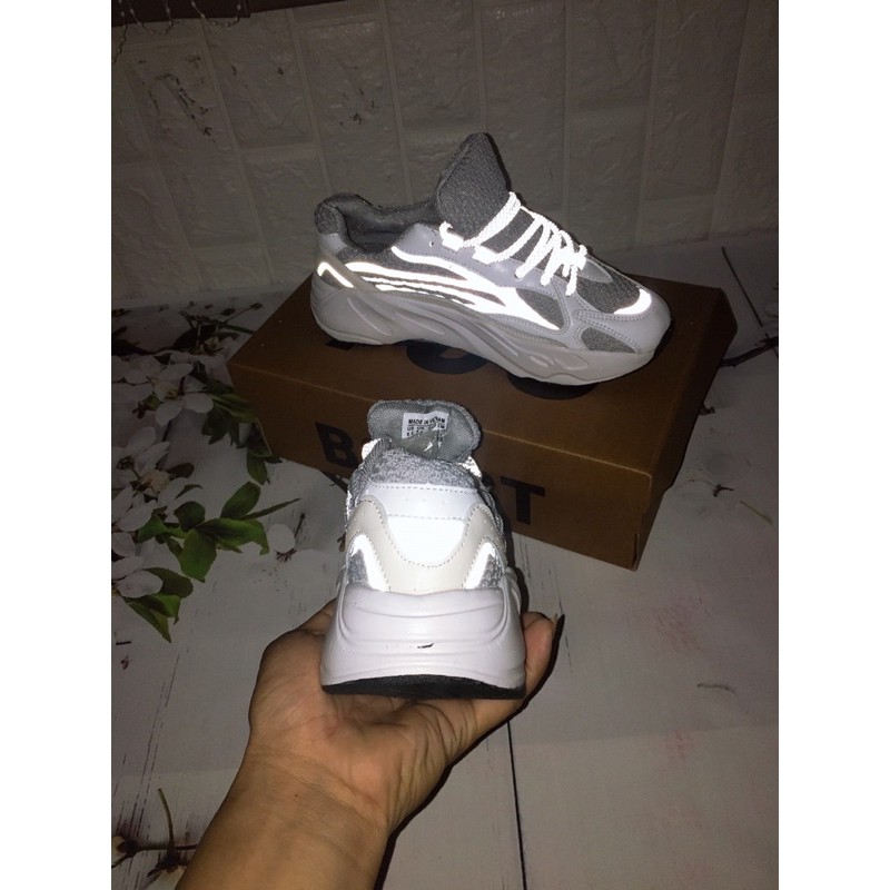 GIẦY THỂ THAO D700 PHẢN QUANG NAM NỮ | BigBuy360 - bigbuy360.vn