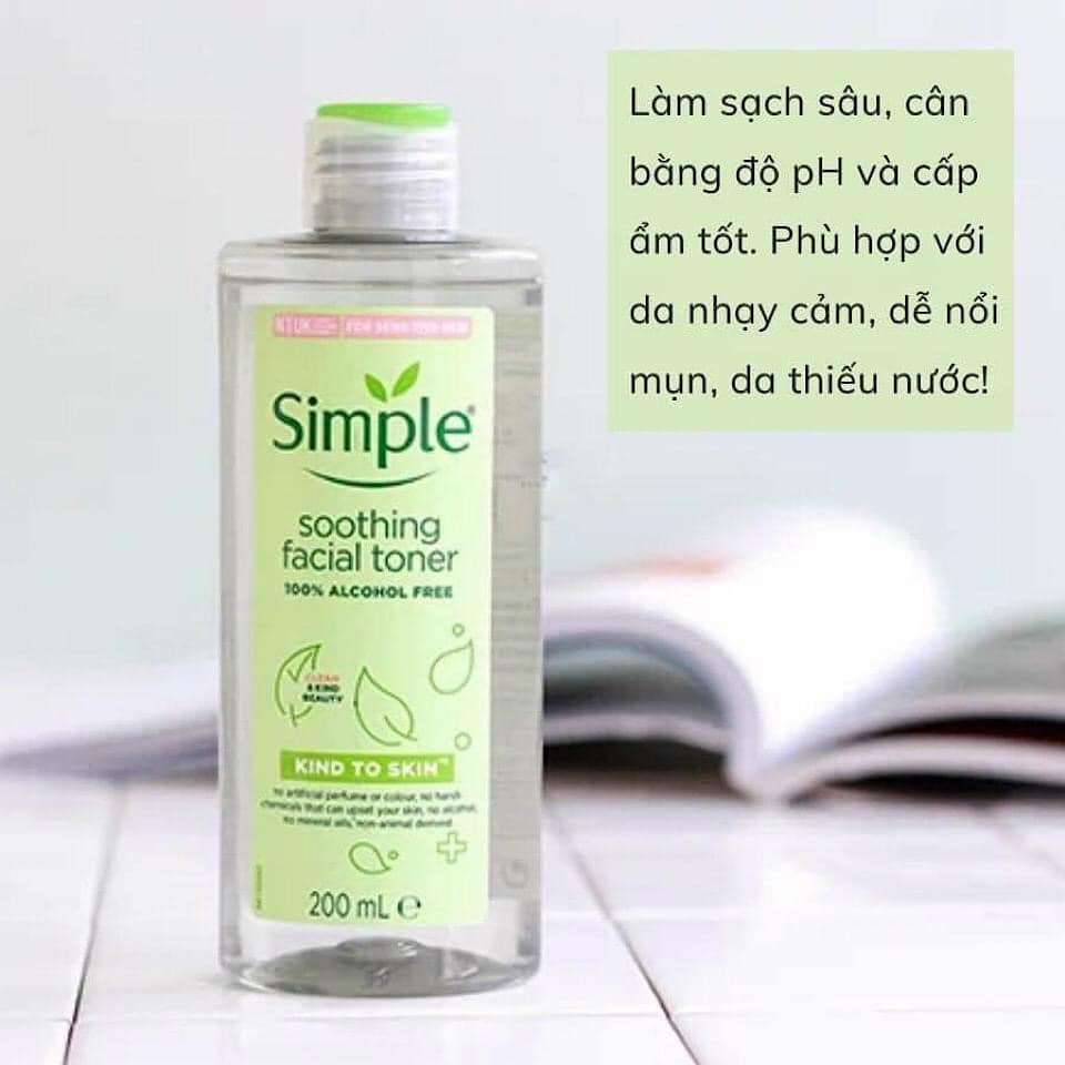 Nước Hoa Hồng làm dịu da mặt Simple Facial Toner 200ml