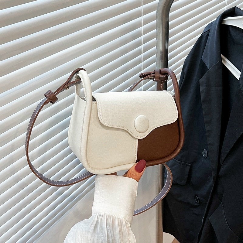 Túi đeo chéo nữ nắp cúc phối màu viền cong thời trang hàn quốc