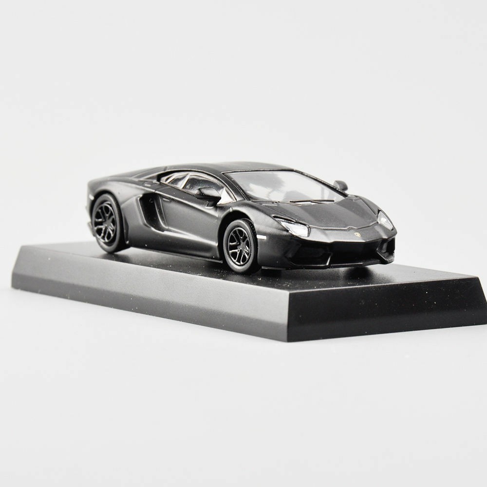 Mô Hình Xe Lamborghini Aventador LP700-4 Tỉ Lệ 1 / 64