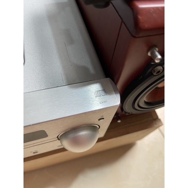 Dàn mini cao cấp JVC sử dụng công nghệ màn loa gỗ