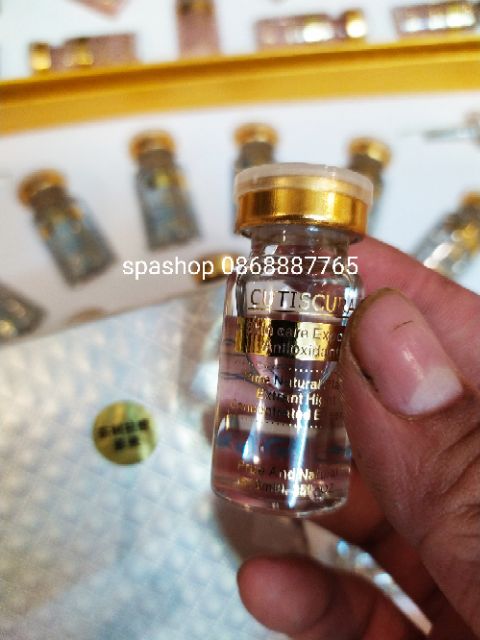 Tế bào gốc cutiscura mụn,trắng da,trẻ hóa,nám tàn nhang sẹo rỗ  tặng kèm nút chiết dùng lăn kim phi kim bôi dưỡng