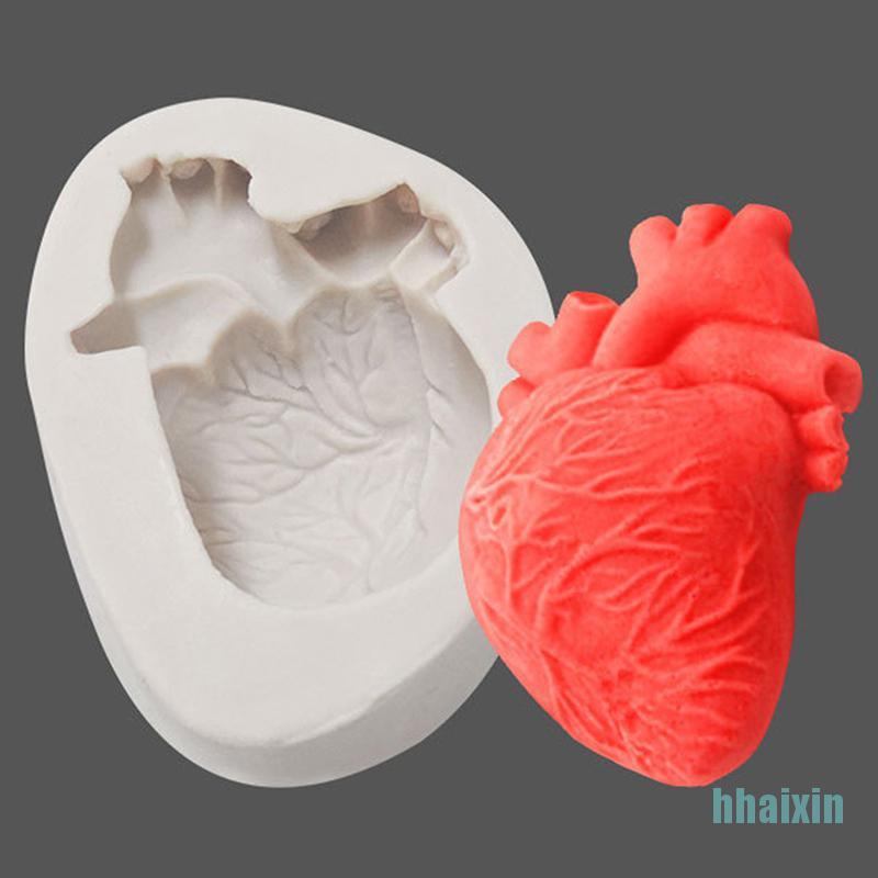 1 Khuôn Làm Bánh / Xà Phòng Bằng Silicone Hình Trái Tim 3d Phong Cách Halloween